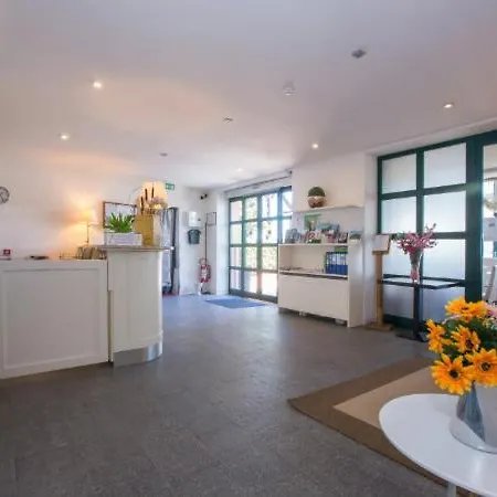 Appartement Sleeps 3 Pool