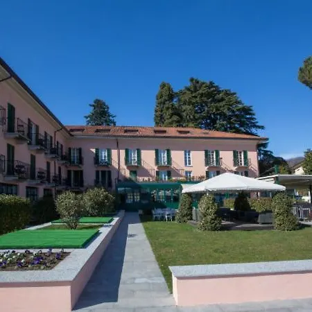 Sleeps 3 Pool * Meina