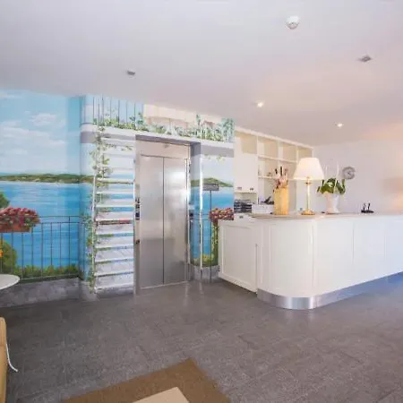 Sleeps 3 Pool Lejlighed