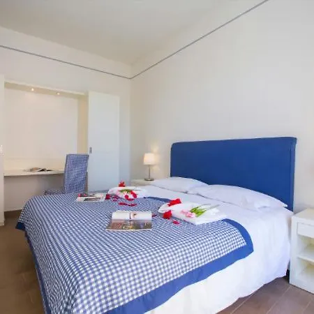 Lejlighed Sleeps 3 Pool *