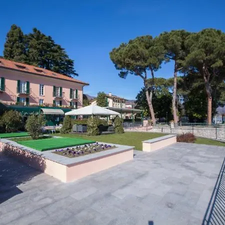Sleeps 3 Pool *